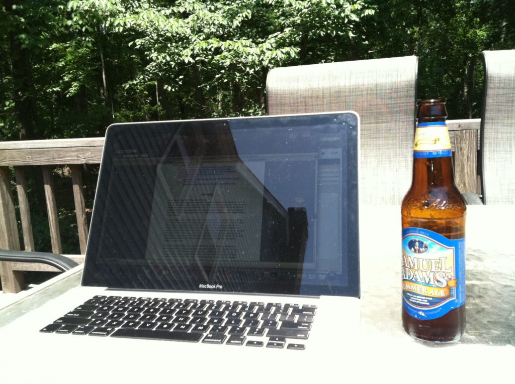 Freelance writers can work outside and enjoy the sunshine