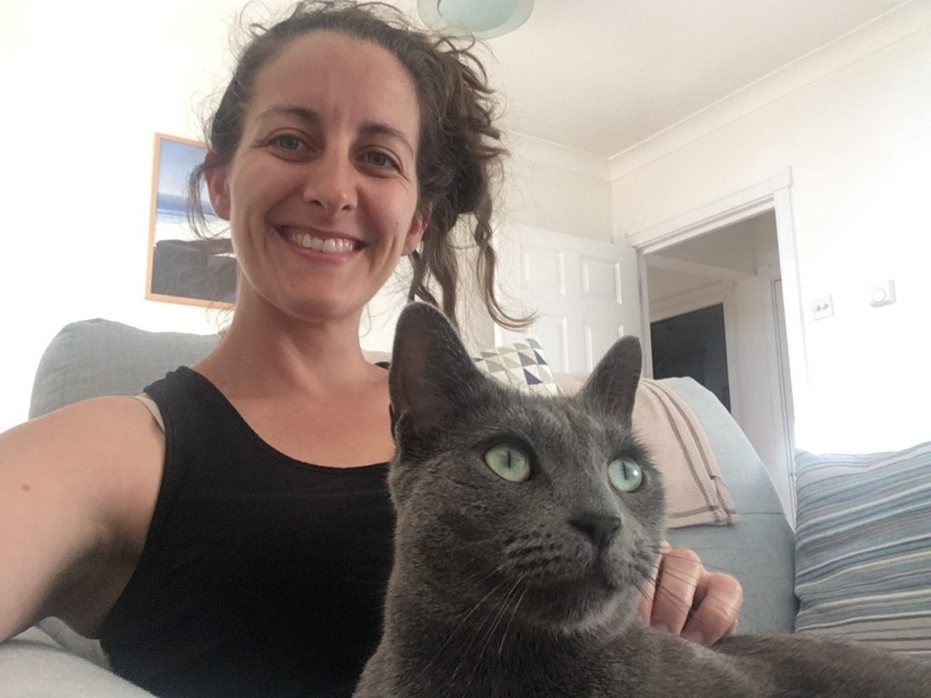 Amanda Walkins TrustedHousesitters in London with a Russian Blue cat named Anna