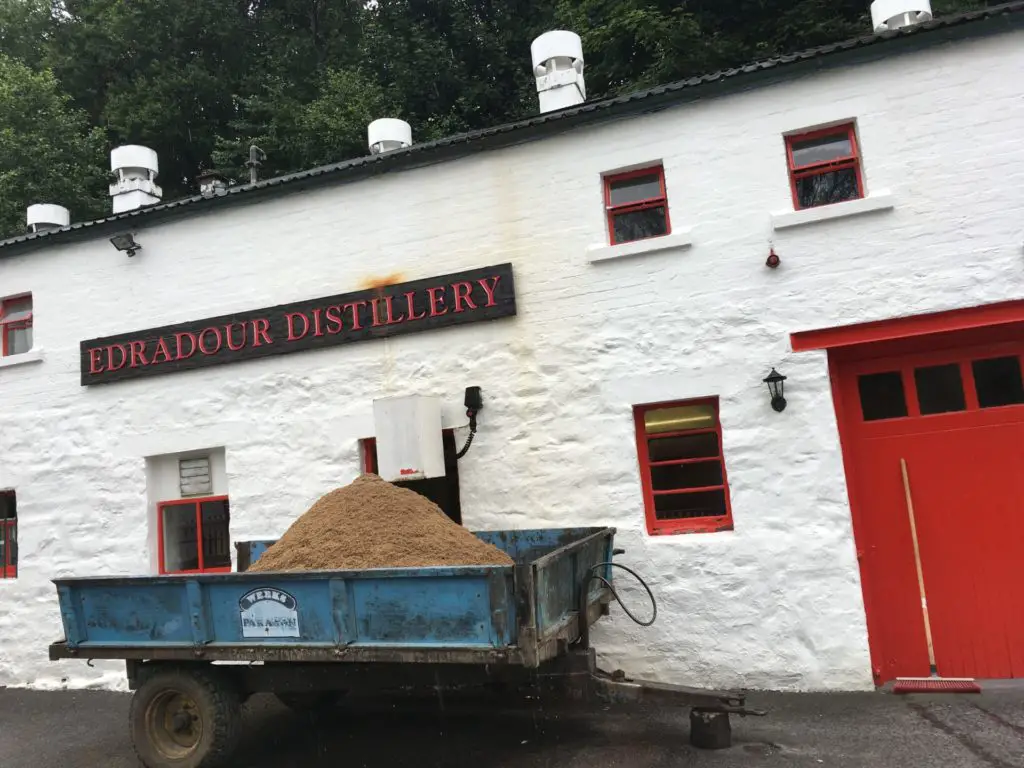 Tour Edradour Distillery best things to do in Pitlochry